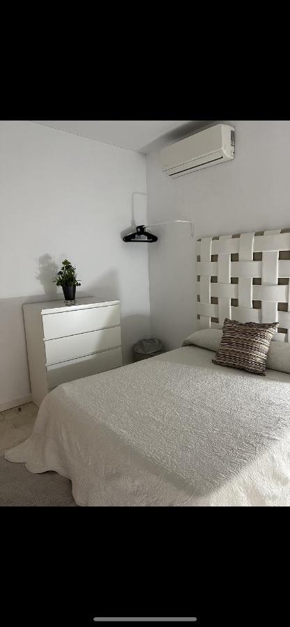 Habitaciones Privadas En Apartamento Compartido الجيسايرس المظهر الخارجي الصورة